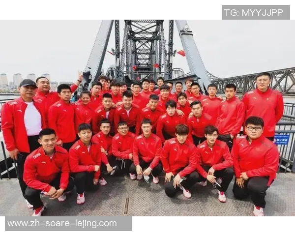 我国男人冰球职业联赛人员展开爱国主义教育活动 我国男人冰球职业联赛人员展开爱国主义教育活动