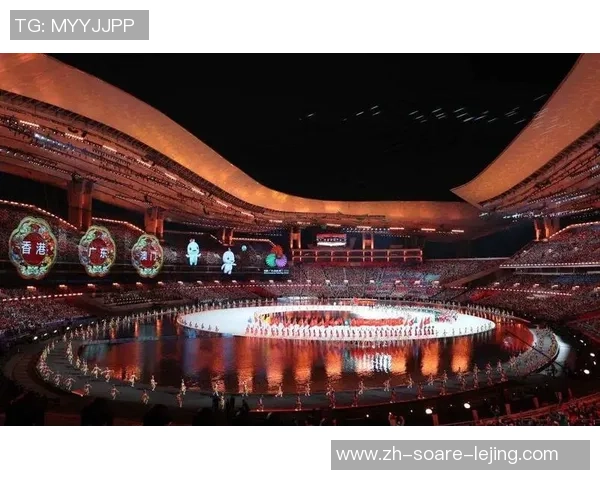 揭秘全运会落幕舞台:国内最大水上纸舞台“卷出来” 揭秘全运会落幕舞台:国内最大水上纸舞台“卷出来”